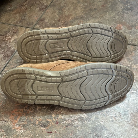 TOMS men’s suede lace up shoes 8.5 - Picture 2 of 4